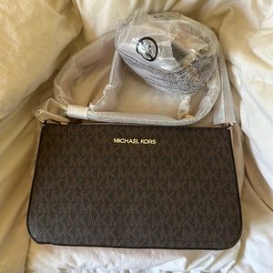 brand new MK purse